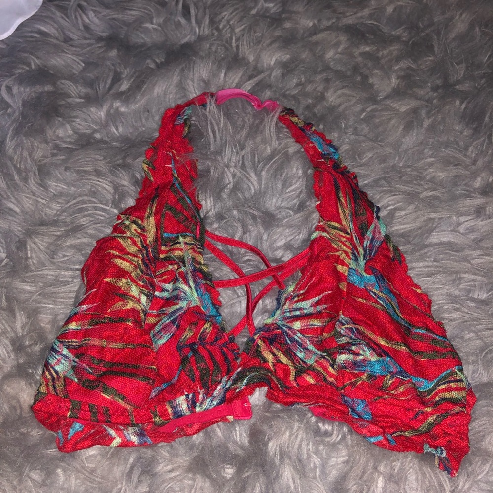 PINK VS lacy bralette